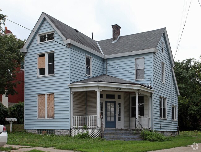 Building Photo - 1005 Rosemont Ave