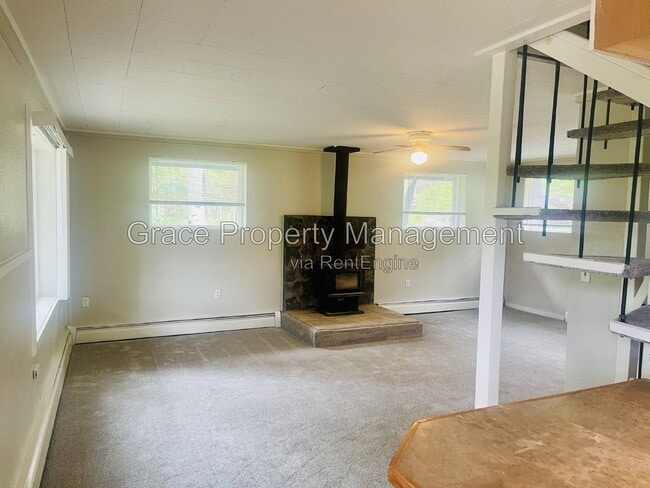 Photo - 3294 Smith Hill Road House