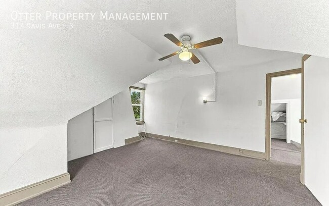 Building Photo - 317 Davis Ave