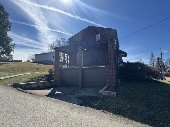 Photo - 801 Broadway Ave House