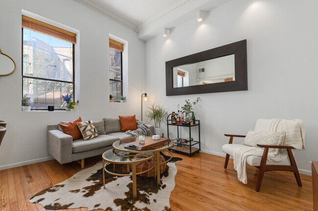 Foto del edificio - 1832 N Lincoln Ave