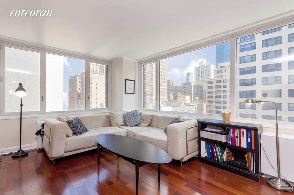 Primary Photo - 322 W 57th St