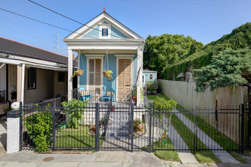 Primary Photo - 1316 Joliet St
