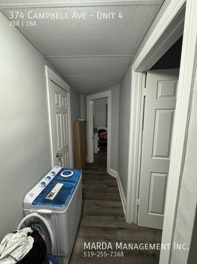 Building Photo - COZY 1+1 BED/ 1 BATH UPPER UNIT WEST END ALL-INCLUSIVE!