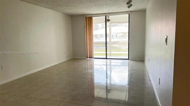 Foto del edificio - 1800 SW 81st Ave