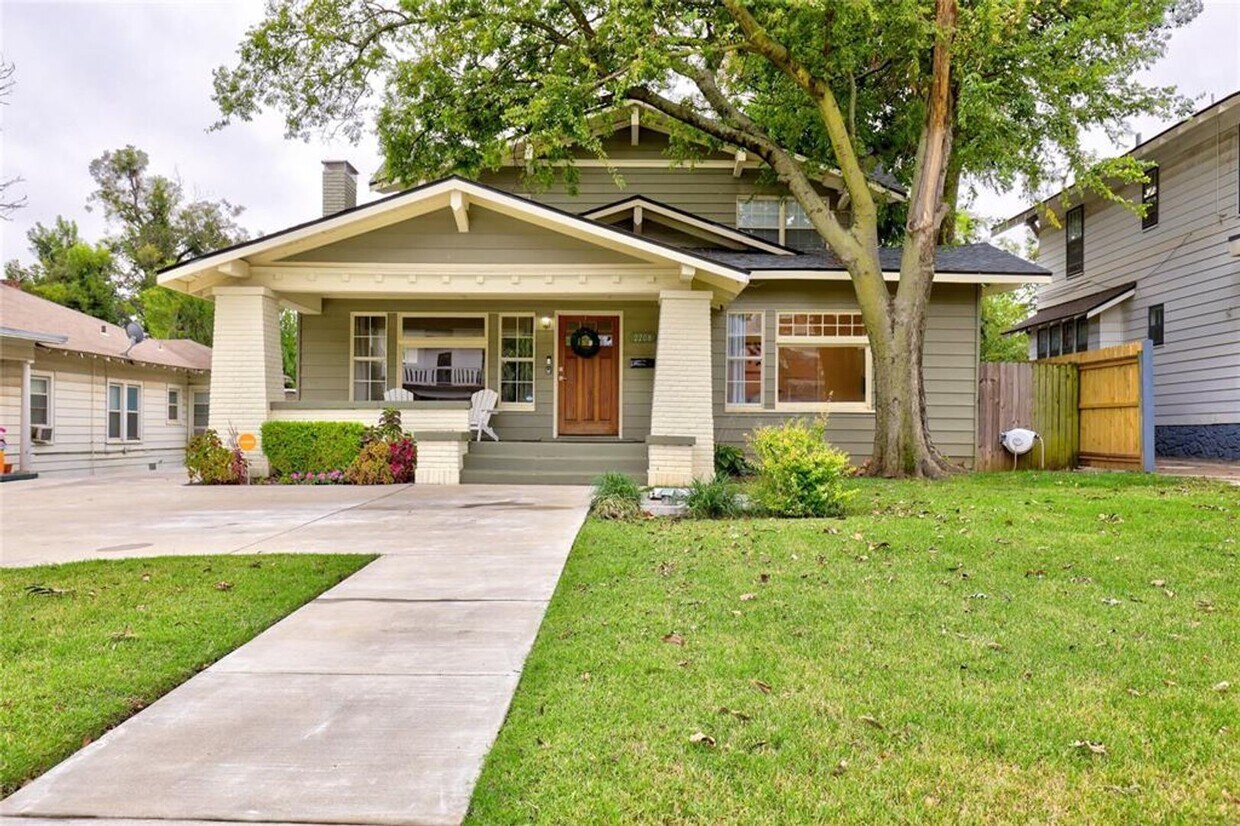 Foto principal - 2208 NW 16th St