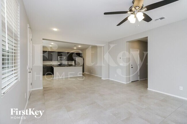 Foto del edificio - 5650 E Butte St