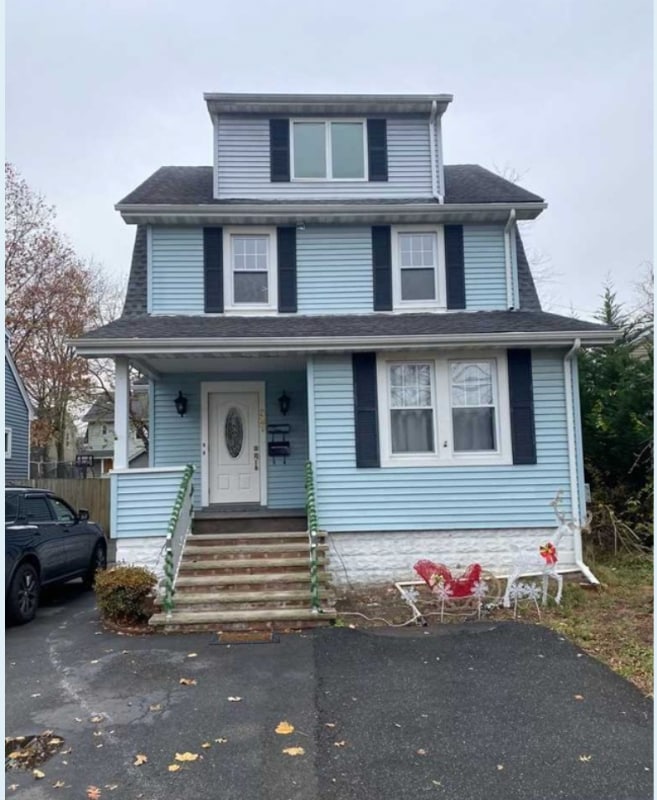 Primary Photo - 321 New Milford Ave