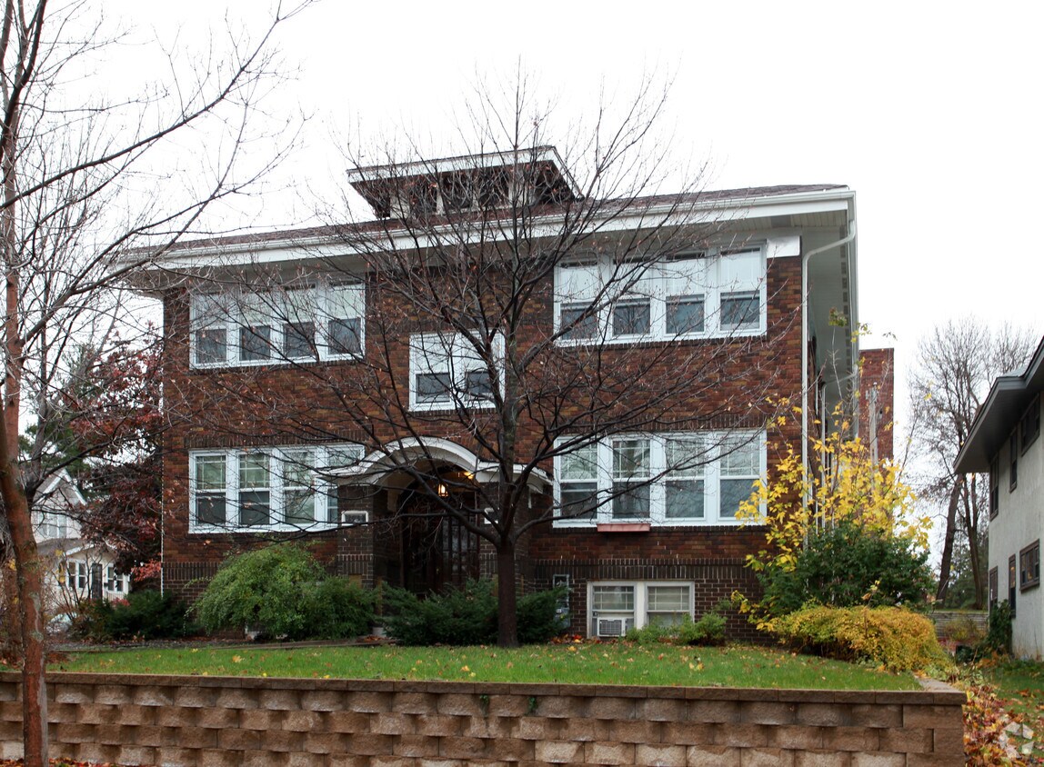 Primary Photo - 3952-3954 Aldrich Ave S
