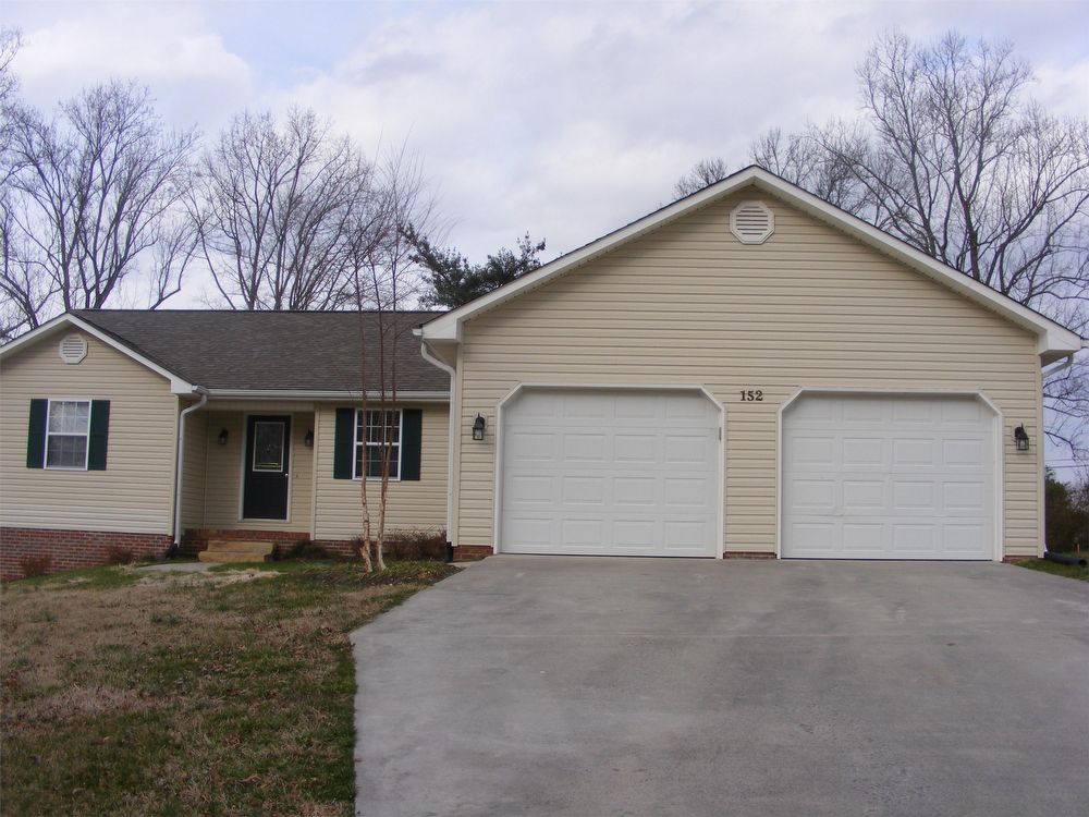 Foto principal - 152 County Road 142