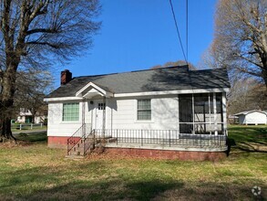 Building Photo - 100 Stroupe St