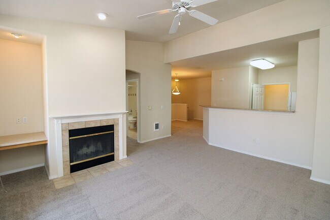 Foto del edificio - 1170 NE 64th Ln