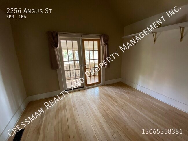 Photo du bâtiment - 3 bed, 1 bath FULL HOUSE located Downtown ...