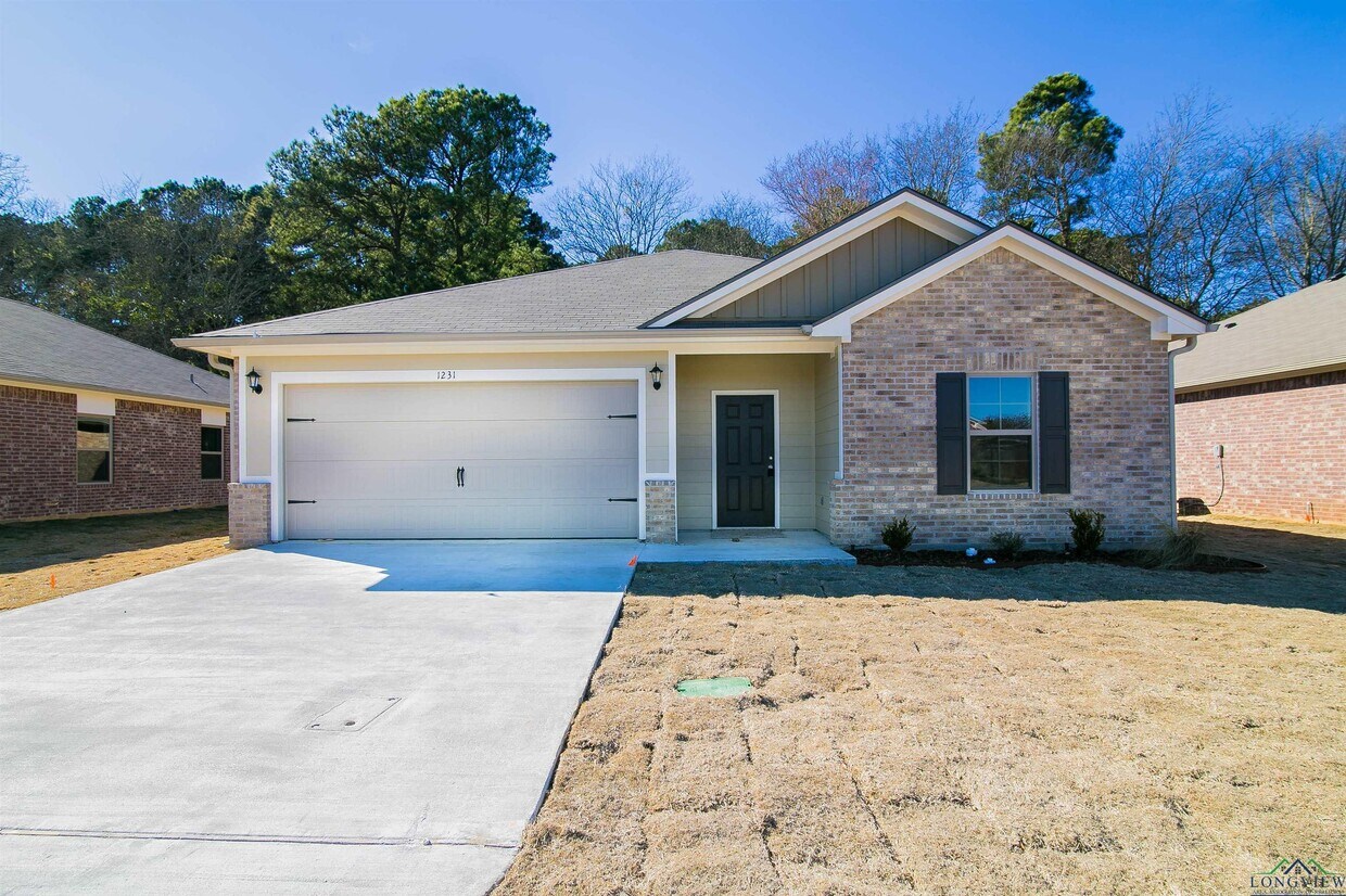 1231 Mission Creek Dr, Longview, TX 75601 House Rental in Longview