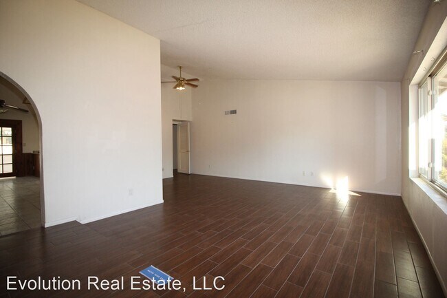 Building Photo - 4 br, 2 bath House - 816 W. Monte Ave