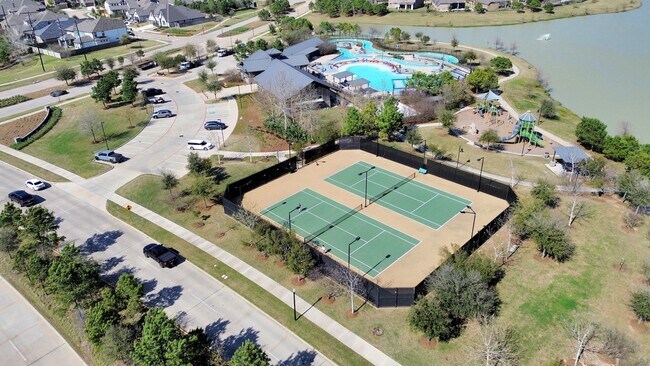 Foto del edificio - 30327 Tall Fescue Dr