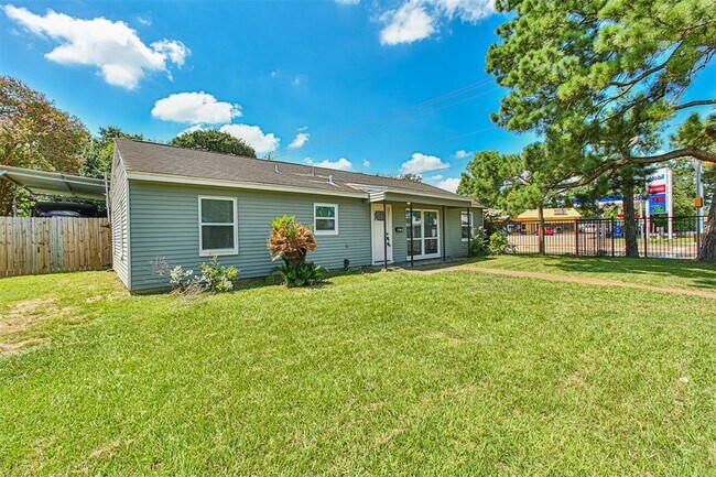 Foto del edificio - 1735 W 43rd St