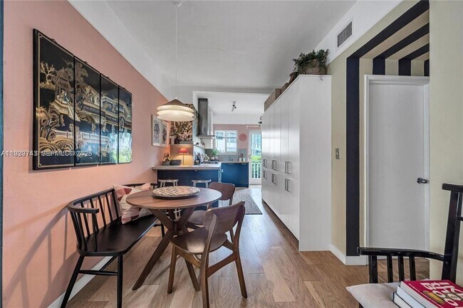 Foto del edificio - 1840 James Ave