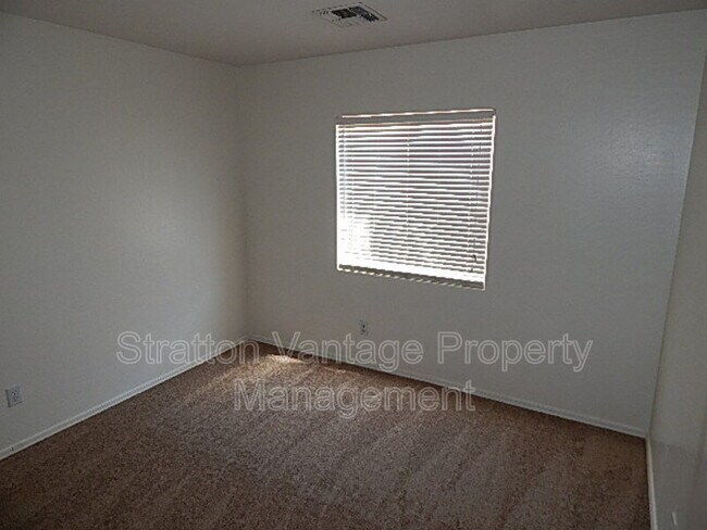Foto del edificio - 12537 W. Ash St.