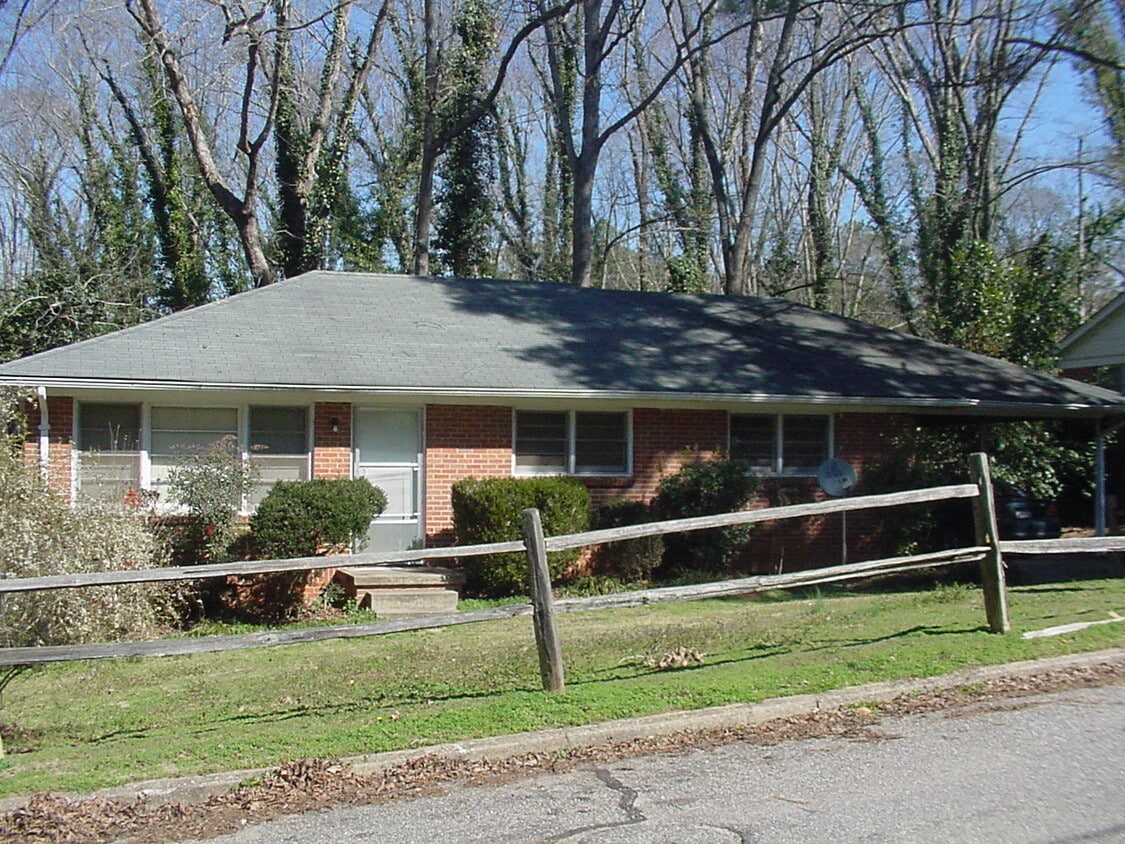 Foto principal - 3 BR, 1 BA