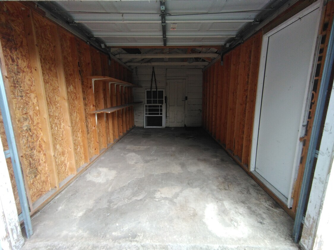 Foto del edificio - 826 W Lynwood Ave