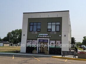 Building Photo - 4834-4849 49 Ave