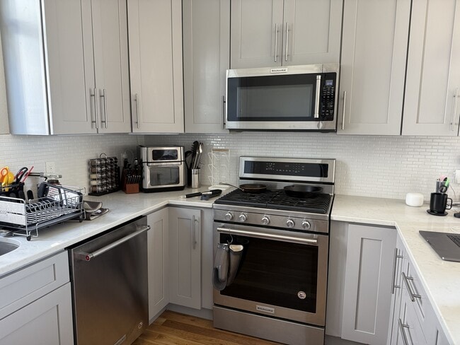 Foto del edificio - 1551 King St