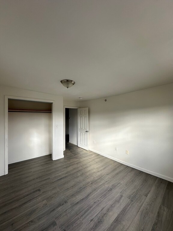 Building Photo - 14 2nd St