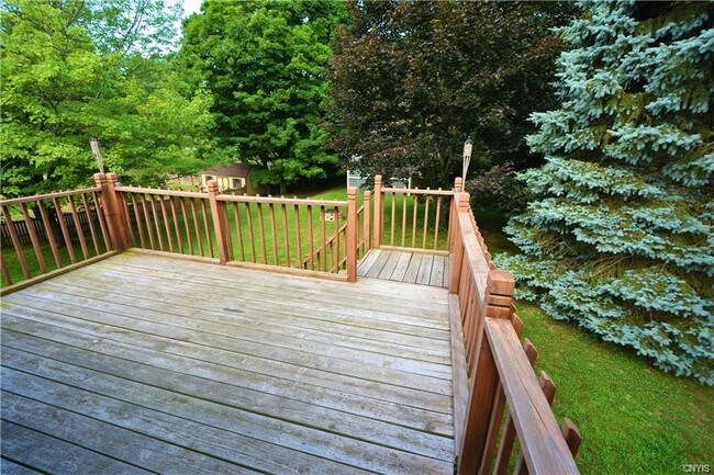 Building Photo - 22384 Riverbend Dr E
