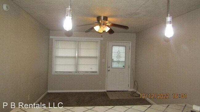 Building Photo - 3 br, 1 bath House - 4821 NW Pollard Avenue