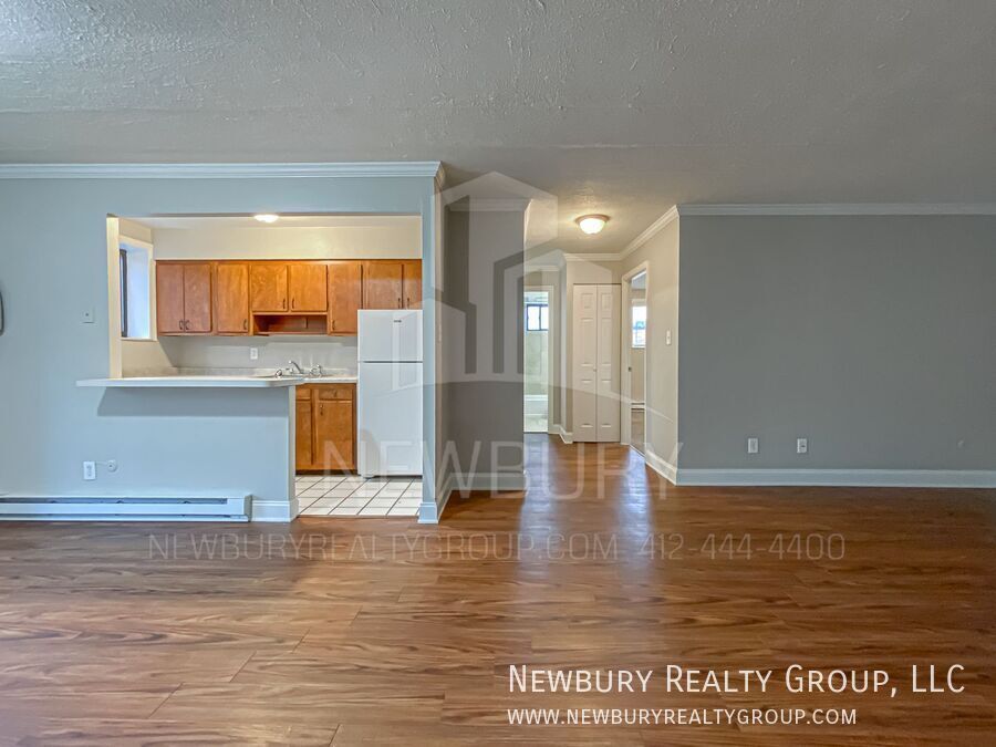 Foto principal - Charming Move-In Ready 2 Bedroom Apartment