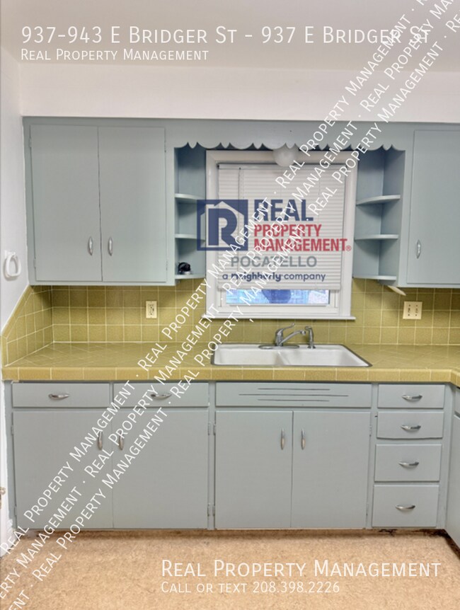 Foto del edificio - 937-943 E Bridger St-937 E Bridger St