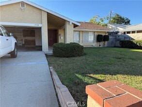 Building Photo - 1528 E Raymond St