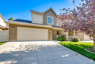 Building Photo - 688-692 N Shadowfox Pl