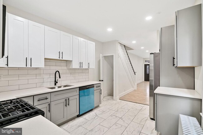 Building Photo - 1319 N 51st St