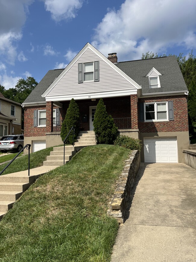 Building Photo - 14 Burdsall Ave