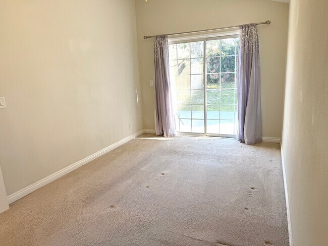 Foto del edificio - 10202 Jardine Ave