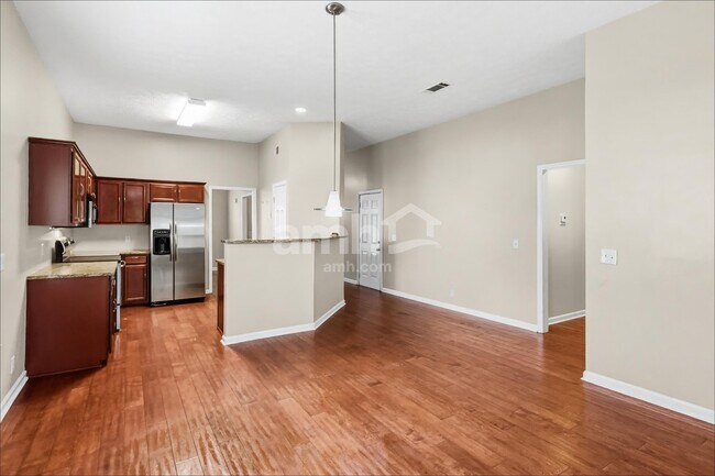 Foto del edificio - 5104 Brookstone Ct