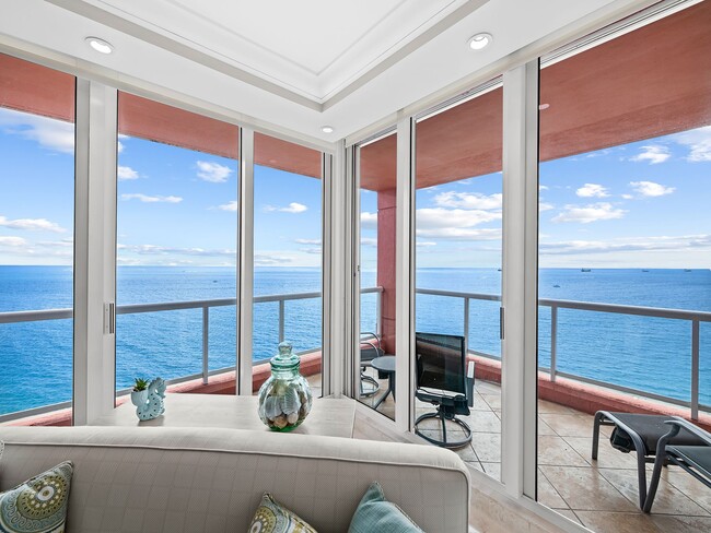 Foto del edificio - 2110 N Ocean Blvd