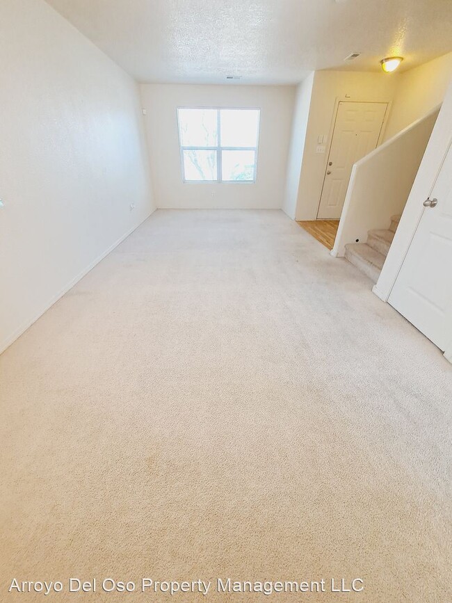 Building Photo - 4 br, 2.5 bath House - 811 Prairie Sage Co...