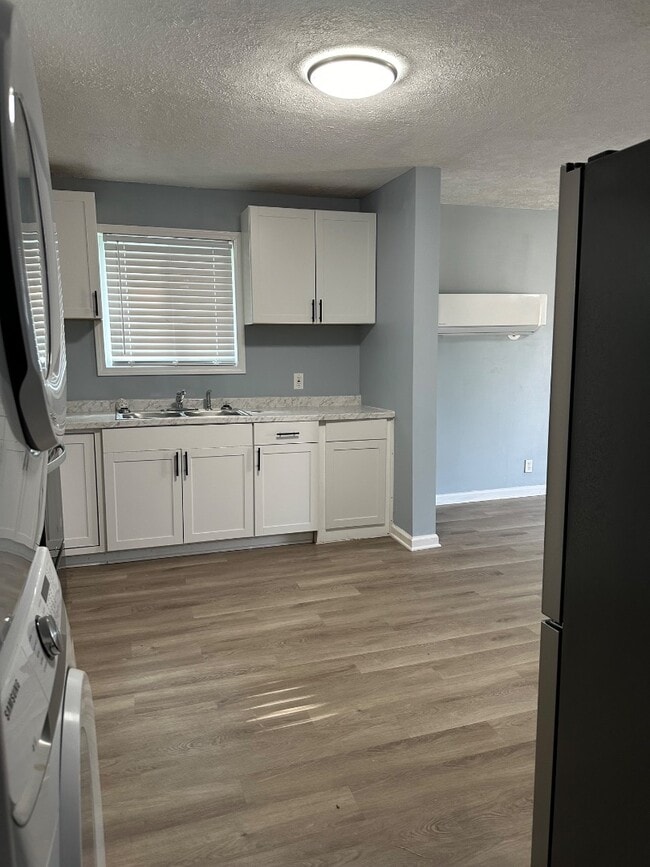 Building Photo - 2112 Steadman St