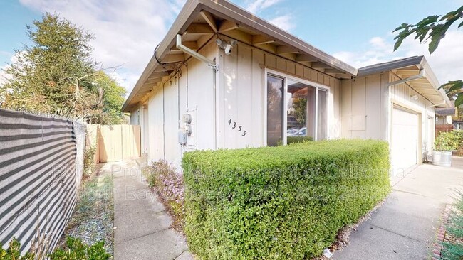 Building Photo - 4355 Hoen Ave