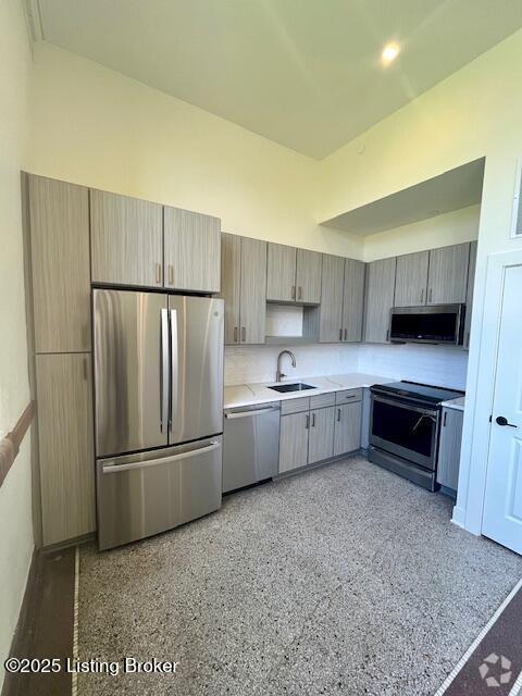 Building Photo - 1810 Sils Ave