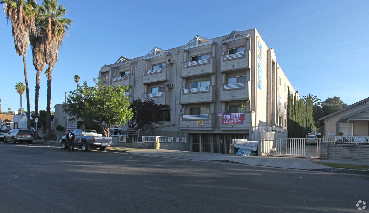 Primary Photo - 219 Avenue 51
