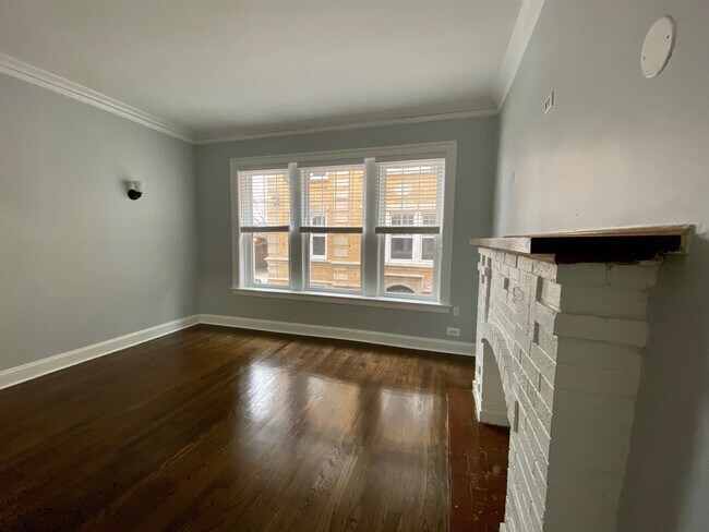 Foto del edificio - 1100 W Glenlake Ave