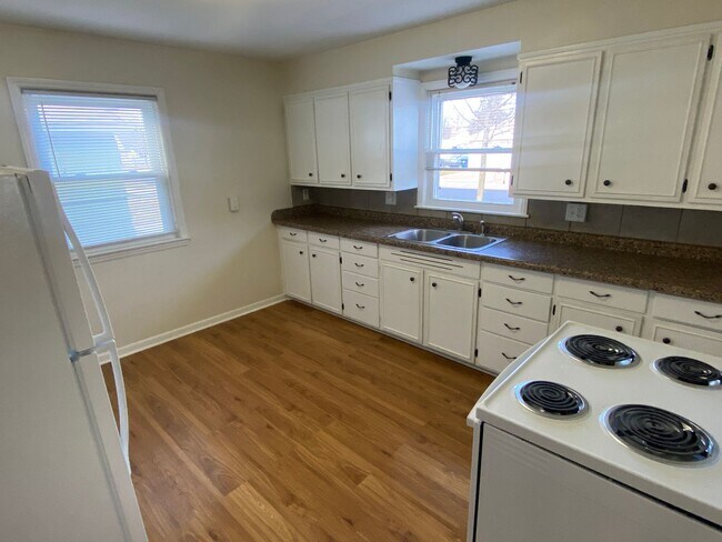 Foto del edificio - 2-Bedroom 1 Bath Ranch Style Home Near GD Jones Elementary