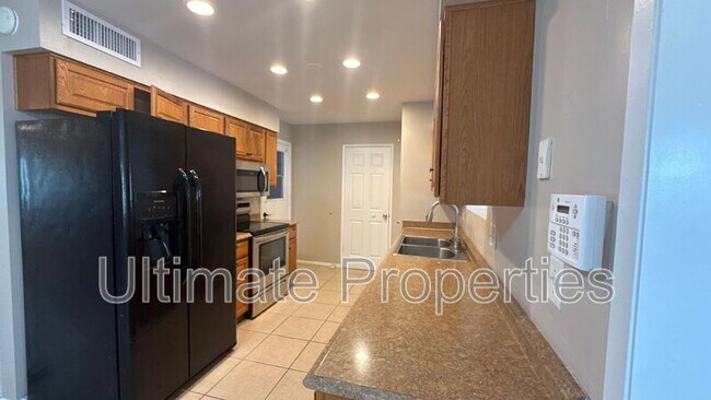 Foto del edificio - 10814 W Saratoga Cir