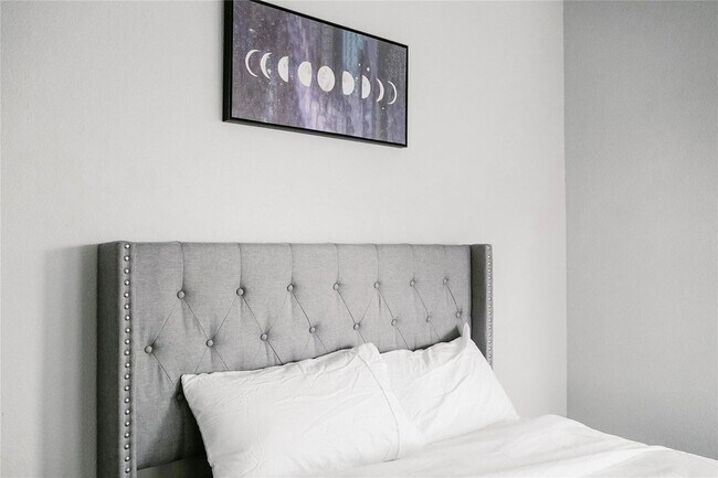 Foto del edificio - 320 Winslett Dr