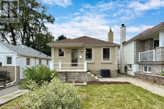 Building Photo - 606 McRoberts Ave