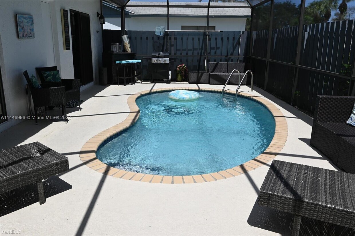 Primary Photo - 3 br, 2 bath House - 1804 Timberlane Cir #...